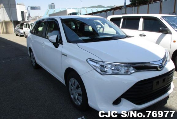2016 Toyota / Corolla Fielder Hybrid Stock No. 76977
